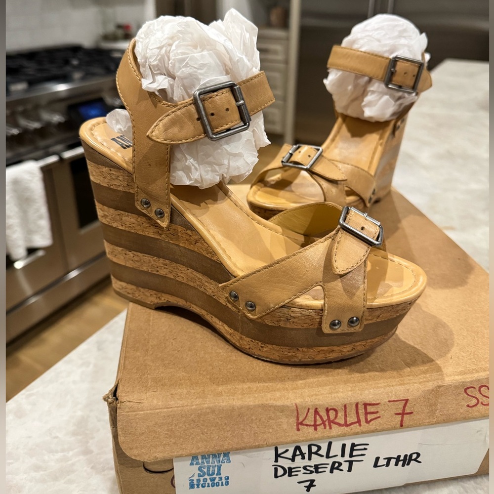 Anna Sui // Karlie Platform Sandals, Desert Tan - Picture 3 of 15